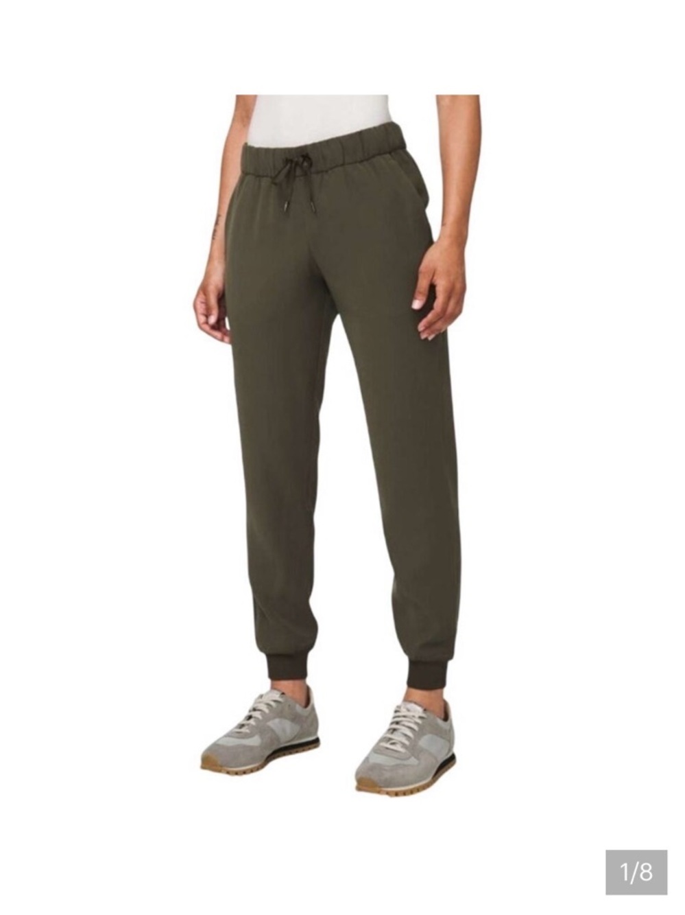Lululemon on the fly Olive Jogger